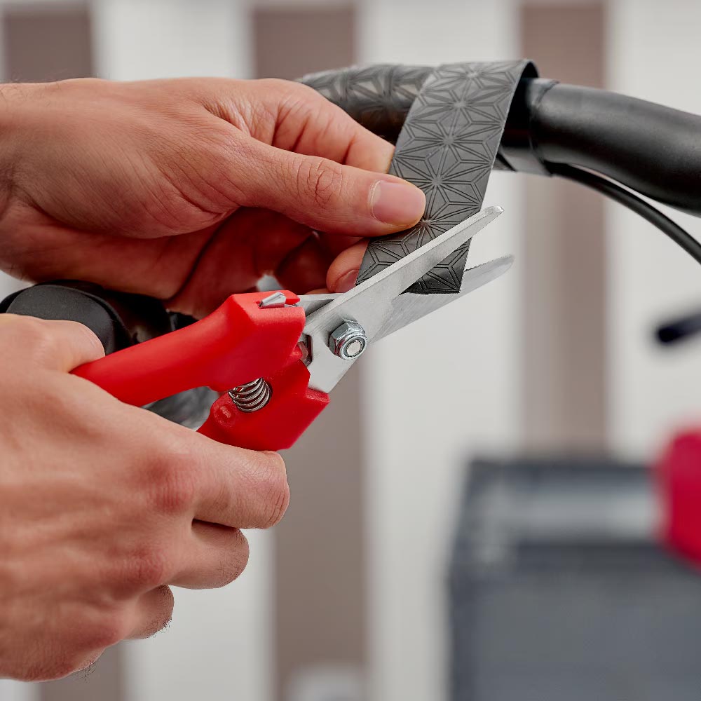 image 3 of KNIPEX 95 05 190 Combination Shears